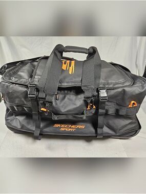 NWOT Skechers Sport 65 L Rolling Duffle / Backpack With Trolley Handle